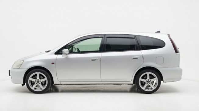 Honda Stream 2002 (OLX)