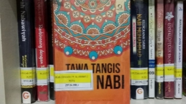 Menemukan Sisi Manusiawi Rasulullah: Pelajaran Berharga dari Buku Tawa Tangis Para Nabi