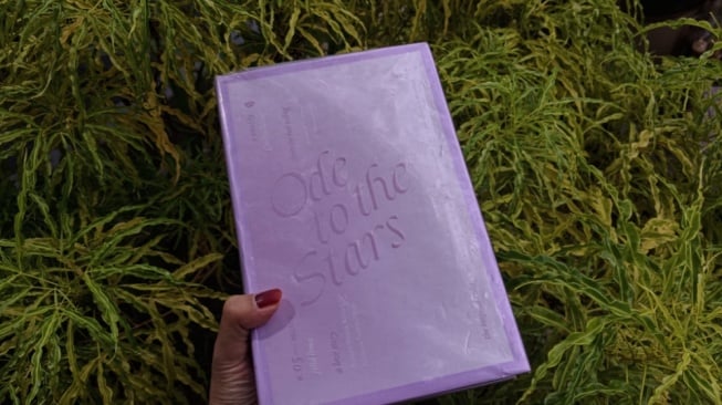 Dilema Kehidupan Dewasa yang Menyesakkan di Novel Ode to the Stars