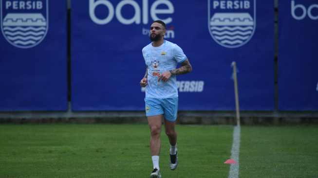 Bek Persib Bandung, Layvin Kurzawa. (Media officer Persib)