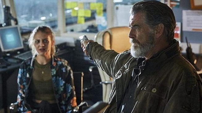 Film Final Score yang dibintangi Dave Bautista dan Pierce Brosnan akan tayang pada Kamis (29/1/2026) malam ini pukul 23.00 WIB di Trans TV. [YouTube]