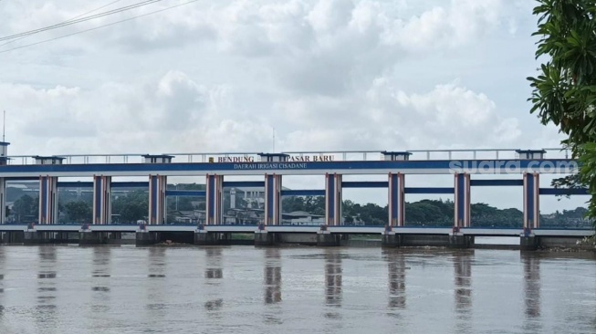 Kesaksian Bu RT Soal Lokasi Syuting Film Tygo Lisa BLACKPINK di Pintu Air 10 Tangerang