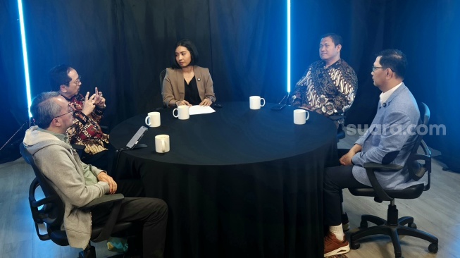 Roundtable Discussion bertajuk “SUARA PUBLIK: Biometrik SIM Card – Dari Perlindungan Publik, Kekhawatiran Keamanan Data, dan Hak Warga”, Jakarta, Kamis (29/1/2026). [Suara.com/Dythia]