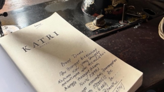 'Katri': Menenun Sisa Hidup dari Puing Tragedi 1965