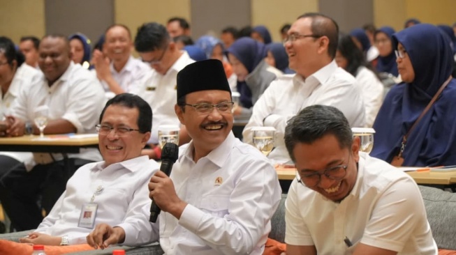 Gus Ipul Tegaskan Integritas dan Mutu Siswa dalam Program Sekolah Rakyat