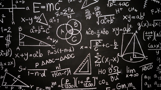 SIMULASI TKA: 15 Soal Matematika Kelas 9 SMP dan Kunci Jawaban Aljabar-Geometri