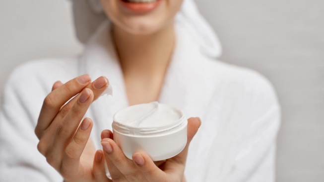 4 Krim Malam untuk Hempas Garis Halus dan Kerutan Usia 45 Tahun, Bikin Wajah Kencang