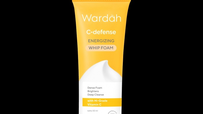 Wardah C-Defense Energizing Whip Foam (Wardah)