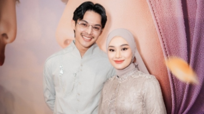 Rey Mbayang Pasang Badan Usai Filmnya dengan Dinda Hauw Disebut Sepi Penonton