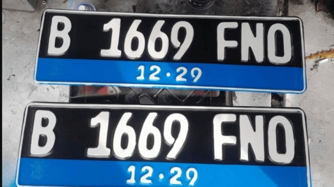 5 Jenis Pelat Nomor Kendaraan Listrik, Apa Bedanya Lis Biru pada Pelat Putih dan Hijau?