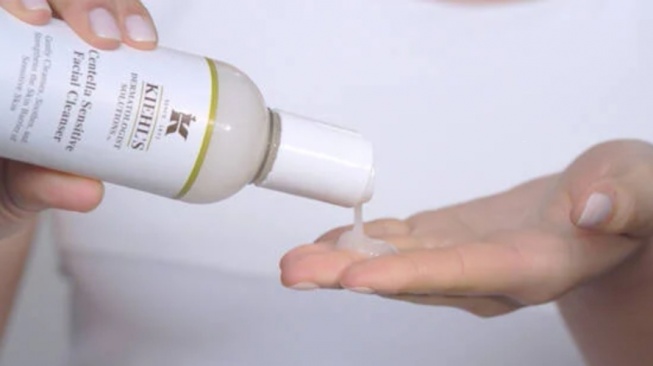 4 Face Wash Centella Bebas Parfum & Alkohol yang Gentle di Kulit Sensitif