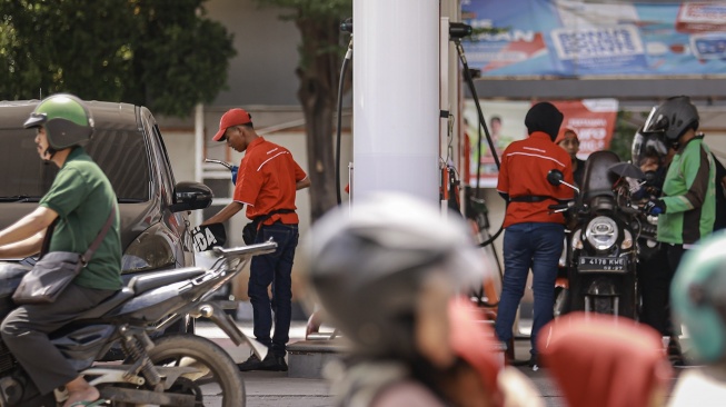 Isu Harga BBM Melejit, Warga Jakarta 'Panic Buying' Pertamax Hingga Ludes!