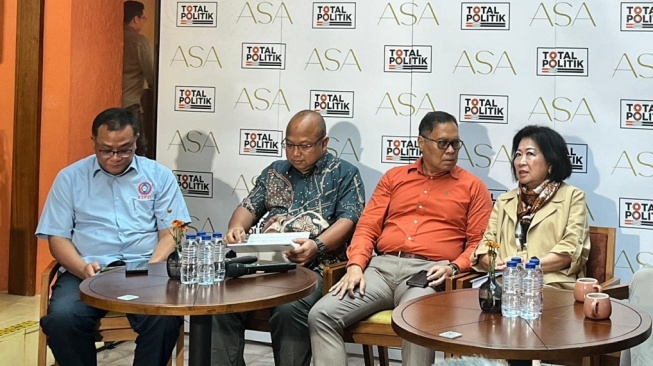 Prabowonomics Utamakan Kepentingan Nasional, Tapi Rokok dan Sawit Masih Dijegal Asing