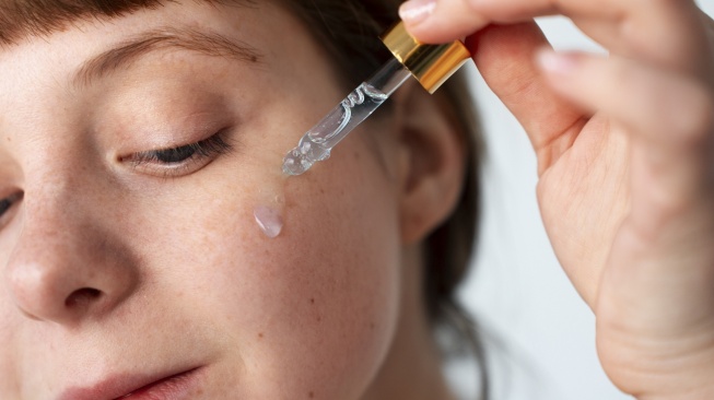 4 Serum Lokal untuk Atasi Kulit Kendur, Wajah Jadi Lebih Muda
