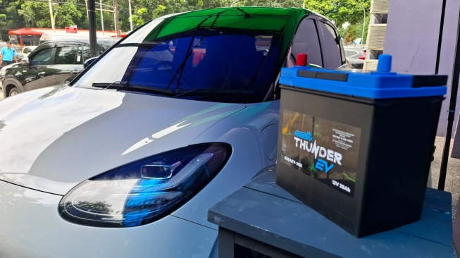 Aki Mobil Listrik Massiv Thunder EV. (Foto: SUARA.COM/Manuel Jeghesta)