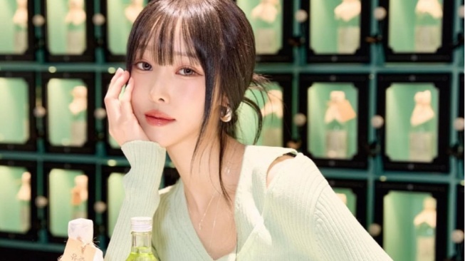 4 Padu Padan Balance Outfit ala Yuju, Nyaman dan Kekinian Abis!