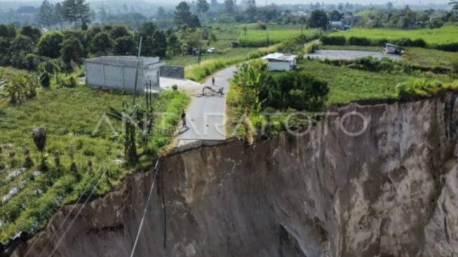 Longsoran Tanah di Desa Bah Aceh Tengah Meluas hingga 30.000 Meter Persegi
