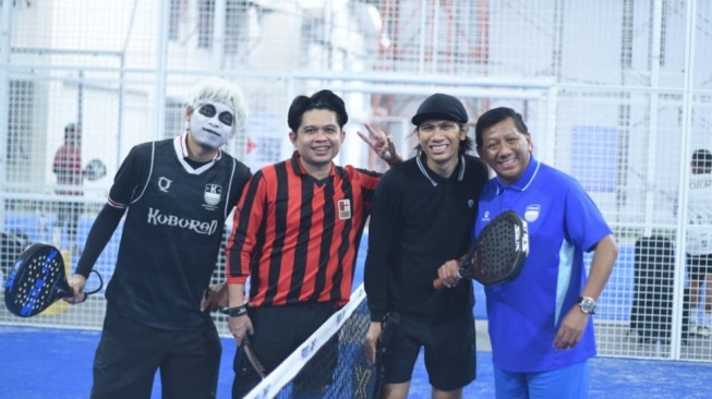 Persib dan Komunitas Musisi Bandung Gelar Kegiatan Amal untuk Cisarua. (Media officer Persib)