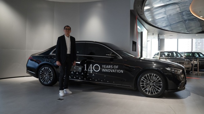 Donald Rachmat, Chief Executive Officer Mercedes-Benz Indonesia, mengisahkan perjalanan panjang raksasa otomotif berlogo three-pointed star (Dok: Mercedes-Benz Indonesia)