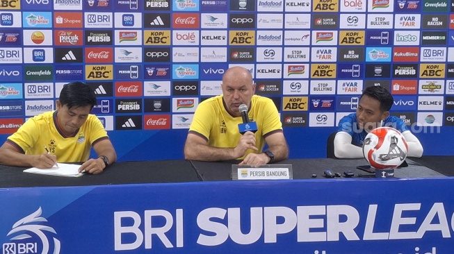 Jelang Lawan Malut United, Bojan Hodak Ungkap Kesiapan Tim Persib Bandung