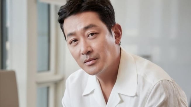 Aktor Ha Jung Woo Klarifikasi soal Rumor Menikah, Sebut Belum Ada Keputusan
