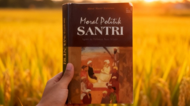 Membedah Pemikiran Politik Santri dan Abangan dalam Buku Abdul Munir Mulkhan