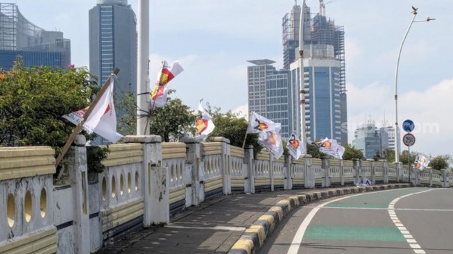 Bendera Gerindra Masih Mejeng di Flyover Jakarta, Satpol PP DKI: Berizin hingga 8 Februari