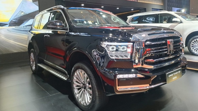 GWM Tank 500 Diesel Resmi Melantai di IIMS 2026, Land Cruiser 200 Versi Murah