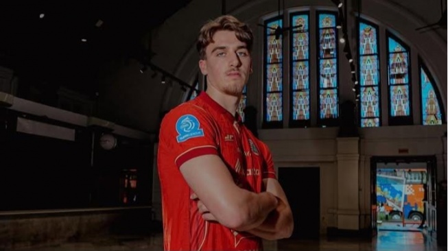 Reuni di Persija Jakarta, Shayne Pattynama Sambut Kedatangan Mauro Zijlstra