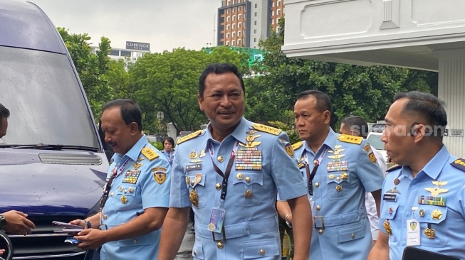 Prabowo Kumpulkan TNI dan Polri di Istana, Bahas Agenda Strategis Awal Tahun