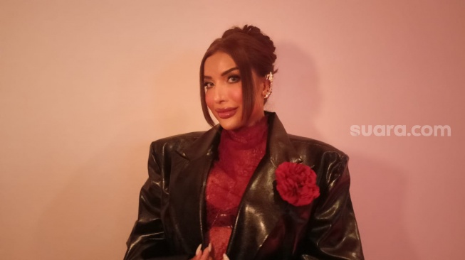 Nekat ke Amerika Tanpa Sponsor, Millen Cyrus Bongkar Rahasia Tembus Agensi Model Internasional