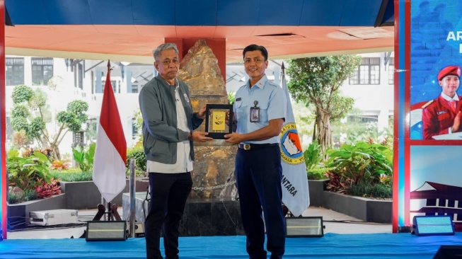 Wamensos Buka Pelatihan Sekolah Rakyat di Magelang: Siap Cetak Generasi Kaya & Berkarakter Kuat!