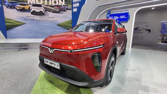 VinFast VF MPV 7 Resmi Dipasarkan di IIMS 2026. (SUARA.COM/Michele Alessandra)