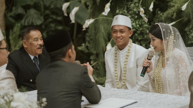 Febri Hariyadi Akhiri Masa Lajang, Nikahi Selebgram Marsha Hamrah