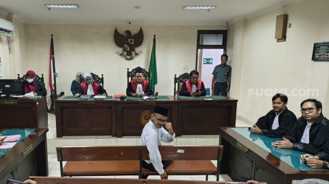 Jaksa Tuntut Mahasiswa UNY Terdakwa Pembakar Tenda Polda DIY saat Demo Agustus 2025 1 Tahun Penjara