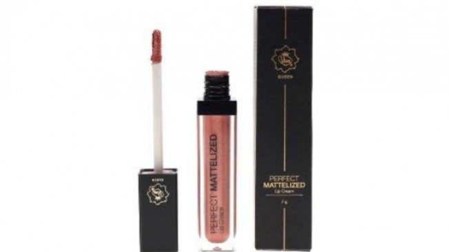 Lipstik Viva. [brand]