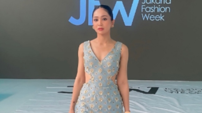 Bunga Zainal Beri Respons Keras Usai Tak Dianggap Keluarga Besarnya