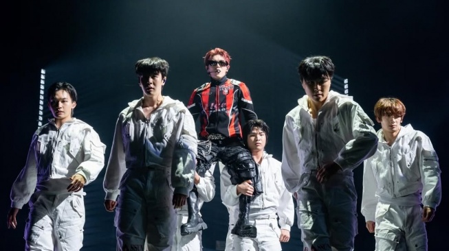 Taeyong NCT Bayar Lunas Rindu NCTzen Lewat Konser Solo Spektakuler di Jakarta