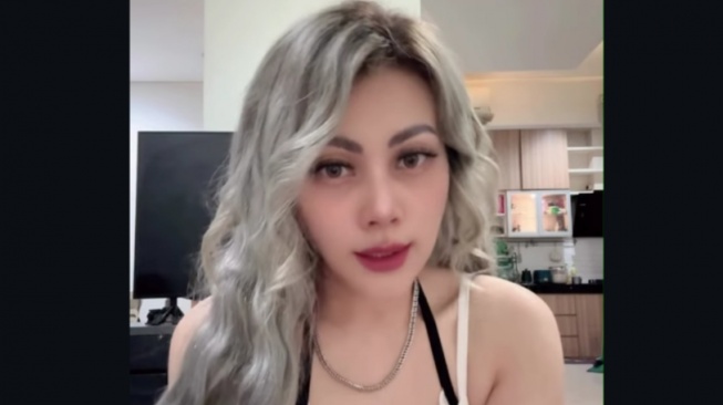 Febby Carol Bantah Tudingan Inara Rusli soal Anak-anaknya Terpapar Asap Rokok di Rumah Virgoun