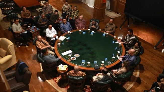 Prabowo Tekankan Lapangan Kerja Bareng APINDO, Akankah Gen Z Diuntungkan?