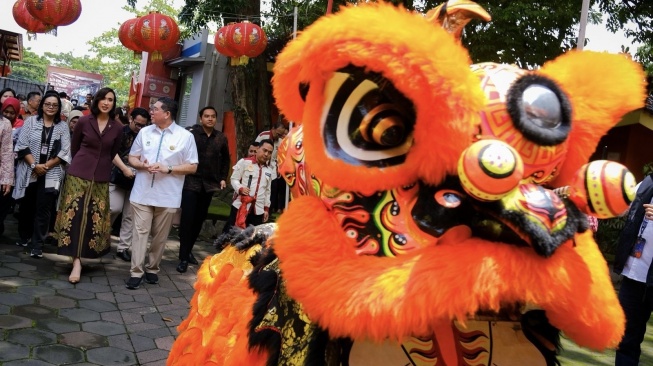 Menteri Pariwisata Widiyanti Putri Wardhana meninjau Kelenteng Sam Poo Kong dan Lawang Sewu di Kota Semarang, Jawa Tengah. (Foto dok. Kemenpar)