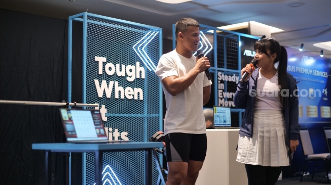 Durabilitas laptop Asus dalam kampanye terbaru "No.1 Quality & Service&rdquo; di Jakarta, Rabu (11/2/2026). [Suara.com/Dhani]
