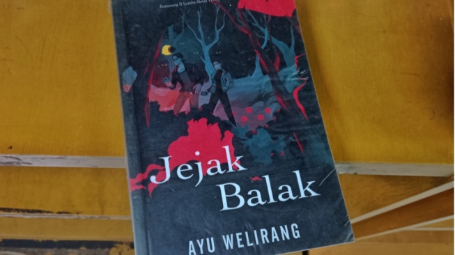 Menggugat Eksploitasi Alam di Novel Jejak Balak Karya Ayu Welirang