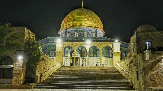 Suasana bangunan Masjid Dome of the Rock di Komplek Al-Aqsa, kawasan Kota Tua Yerussalem, Kamis (12/2/2026). [ANTARA FOTO/Muhammad Adimaja/wsj]
