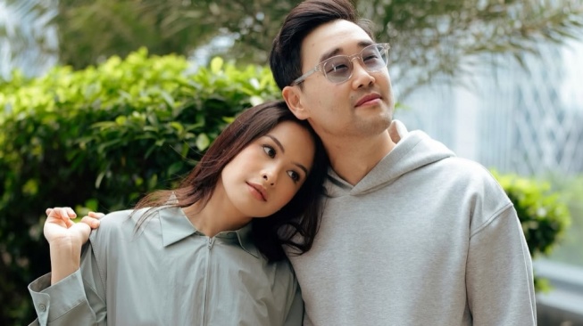 Pernikahan Maudy Ayunda Terseret Perang SEAblings, Knetz Sewot: Ambil Semua Cowok Korea!