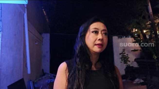 Asri Welas ditemui di Blok M, Jakarta Selatan pada Jumat, 13 Februari 2026. [Suara.com/Rena Pangesti]