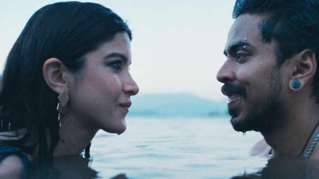 Sinopsis Tu Yaa Main, Film India Terbaru Adarsh Gourav dan Shanaya Kapoor