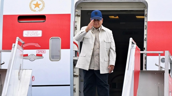 Prabowo Bertolak ke Washington, Siap Bertemu Trump Bahas Tarif Impor dan Kerja Sama Strategis