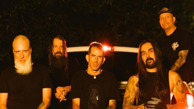 Mirip Tulisan di Menu Restoran, Logo Lamb of God Diganti