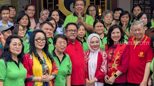 Sambangi Kelenteng Bio Hok Tek Tjeng Sin, Rano Karno Gaungkan Pesan Keadilan di Tahun Baru Imlek